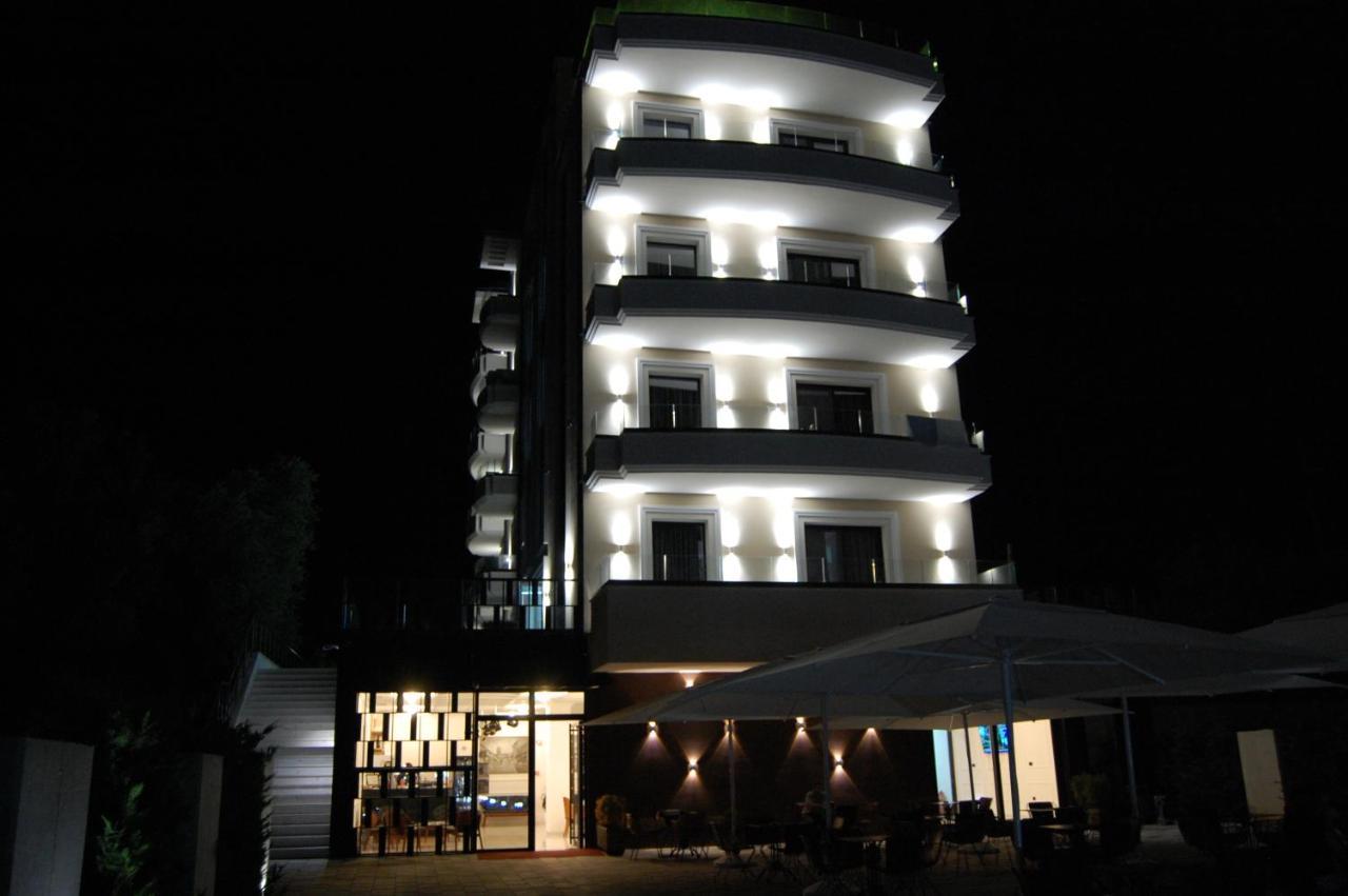 A&G Hotel Radhimë Exterior foto