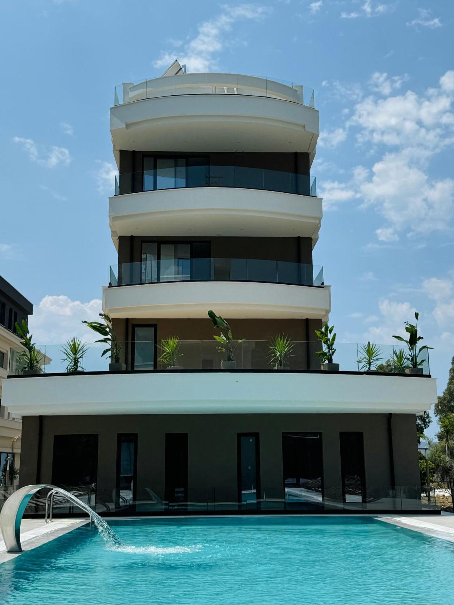 A&G Hotel Radhimë Exterior foto