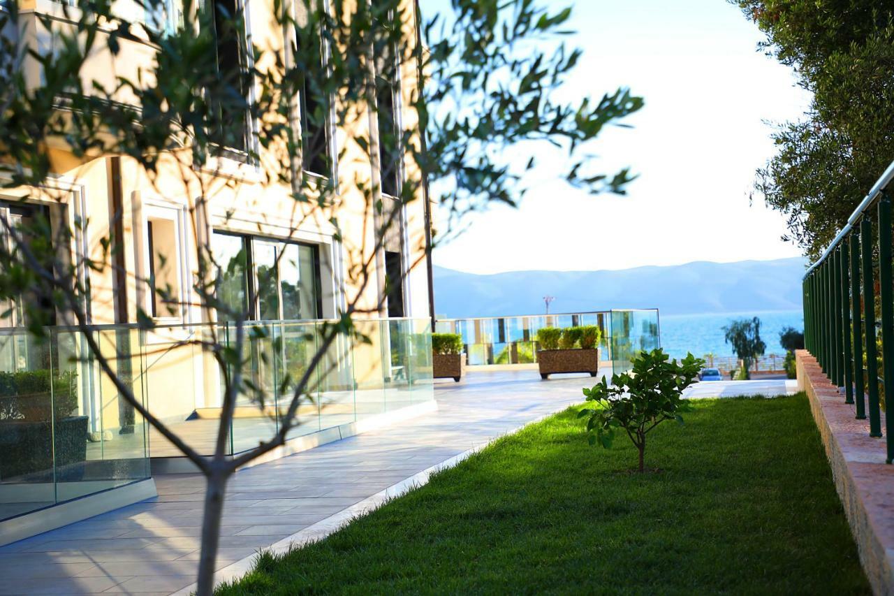 A&G Hotel Radhimë Exterior foto