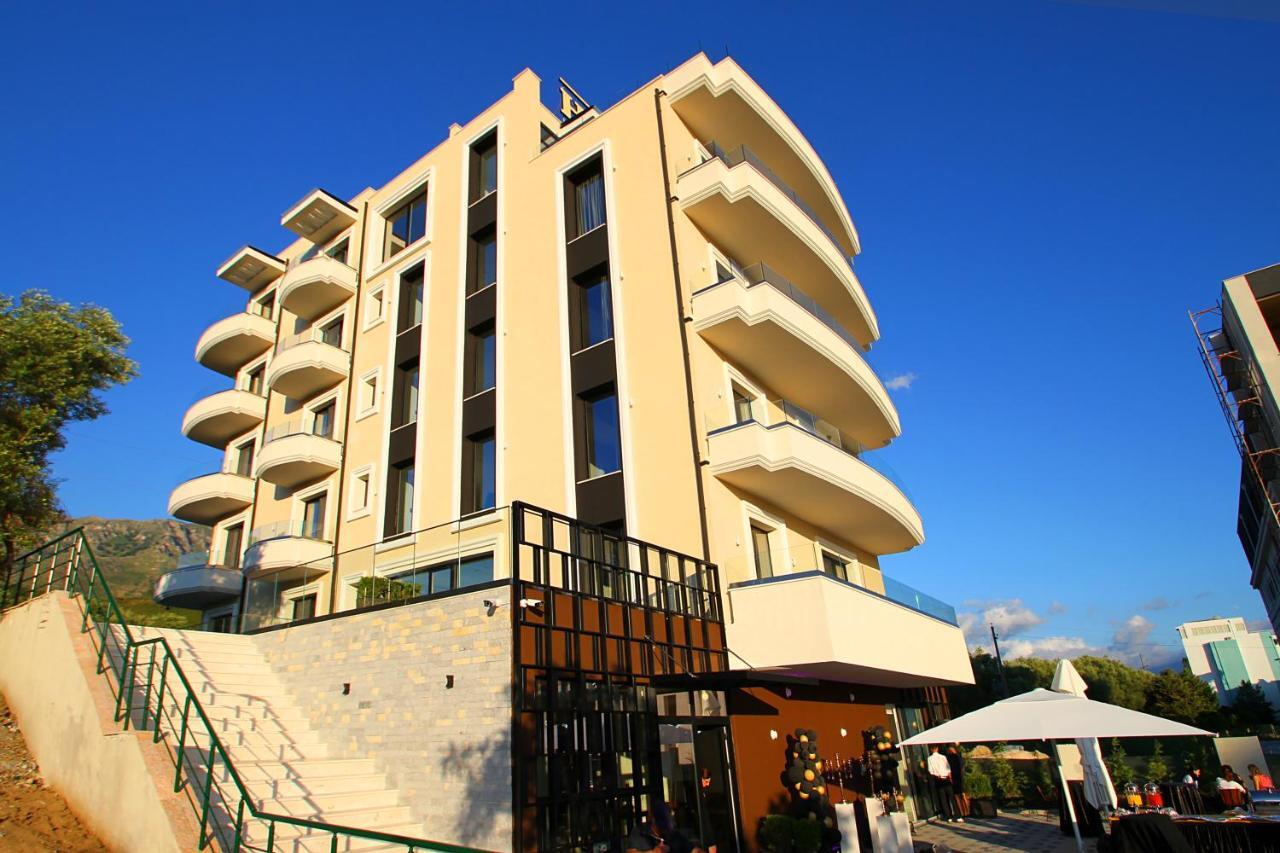 A&G Hotel Radhimë Exterior foto
